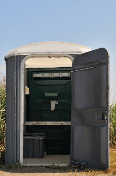 Best Temporary restroom rental  in Parkland, WA
